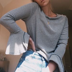 Striped bell sleeve t-shirt